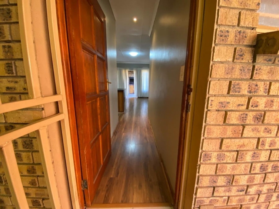 2 Bedroom Property for Sale in White River Ext 9 Mpumalanga