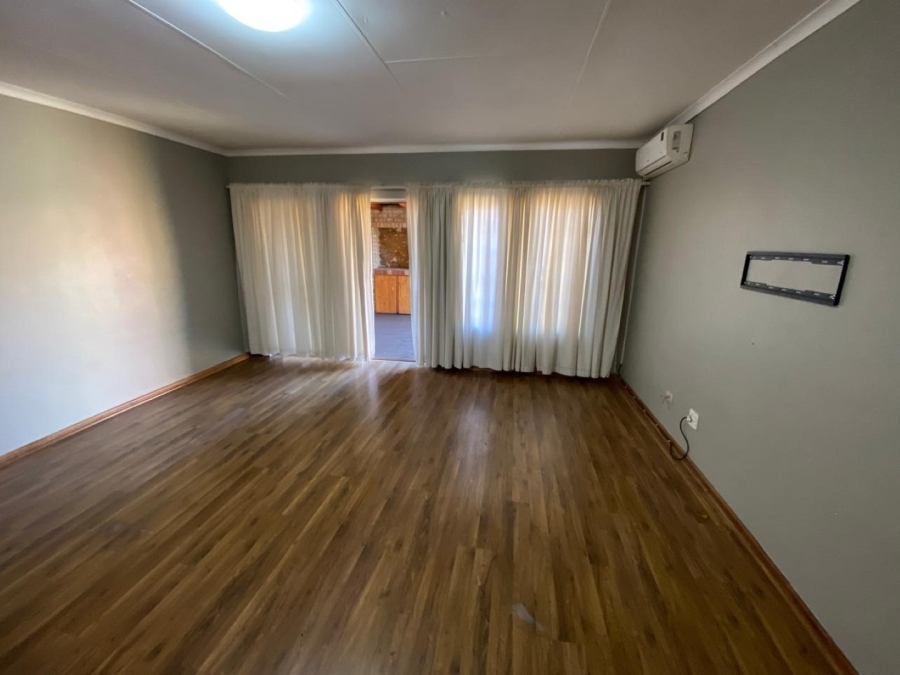2 Bedroom Property for Sale in White River Ext 9 Mpumalanga