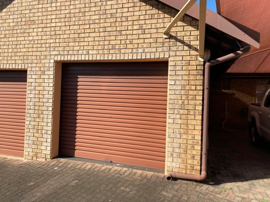 2 Bedroom Property for Sale in White River Ext 9 Mpumalanga