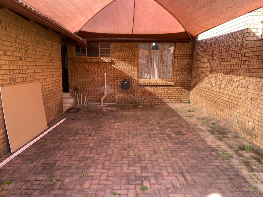 2 Bedroom Property for Sale in White River Ext 9 Mpumalanga
