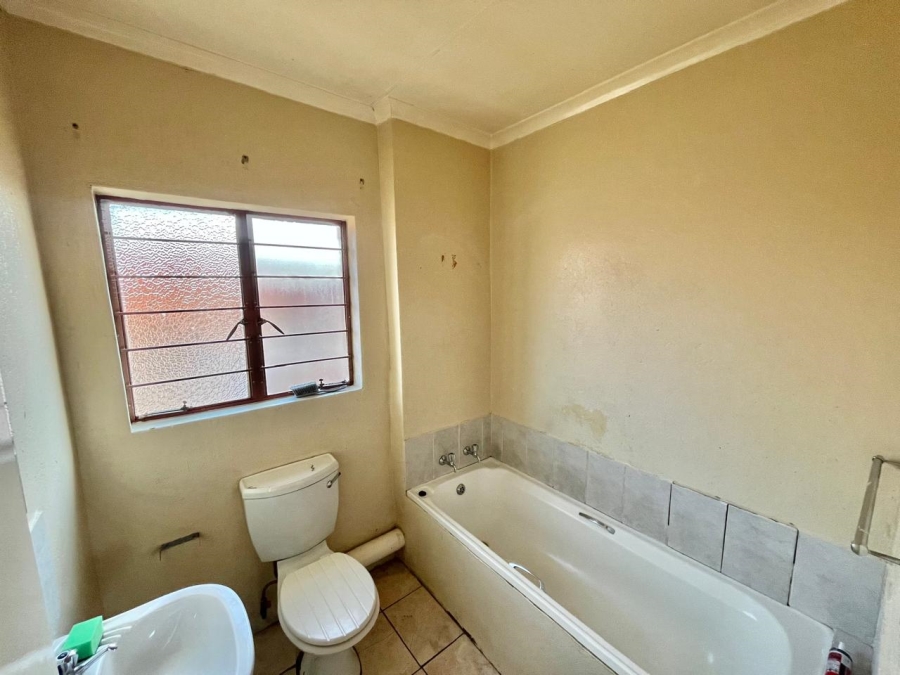 To Let 2 Bedroom Property for Rent in Karino Mpumalanga