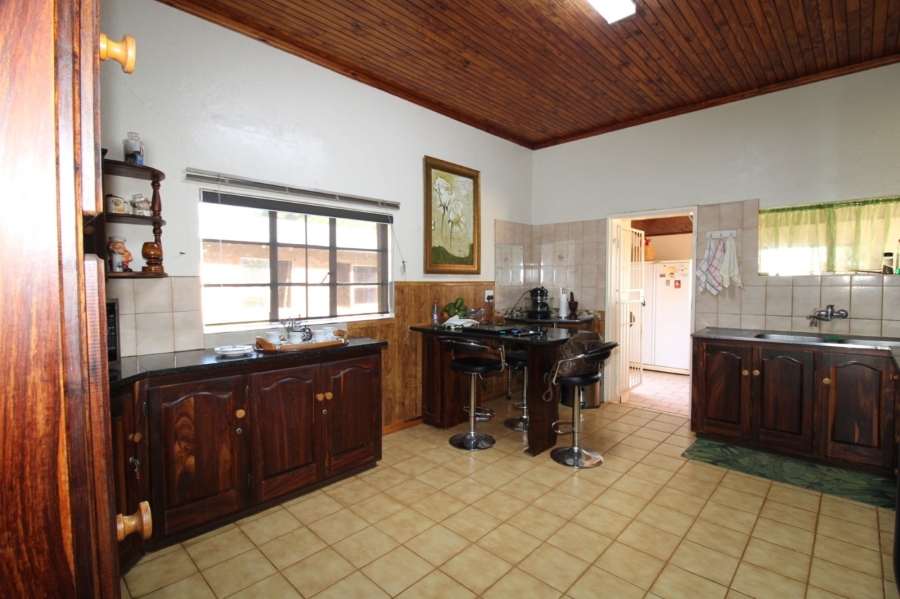 5 Bedroom Property for Sale in Mashishing Mpumalanga