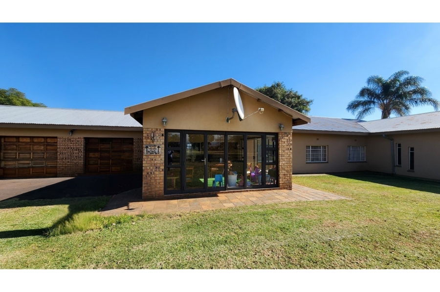 5 Bedroom Property for Sale in Mashishing Mpumalanga