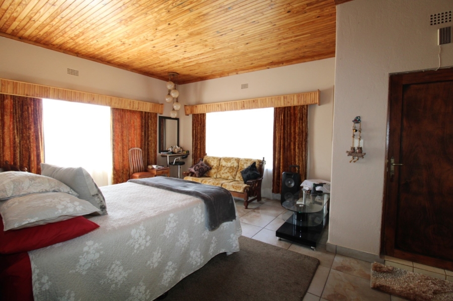 5 Bedroom Property for Sale in Mashishing Mpumalanga