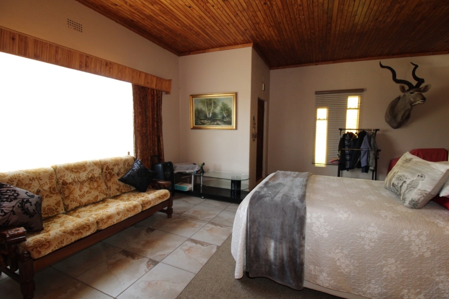 5 Bedroom Property for Sale in Mashishing Mpumalanga