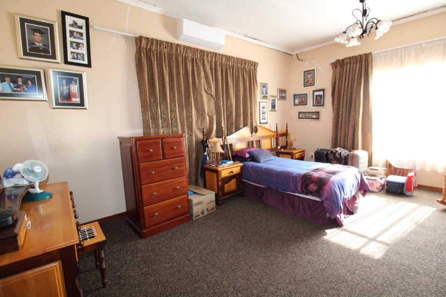 5 Bedroom Property for Sale in Mashishing Mpumalanga