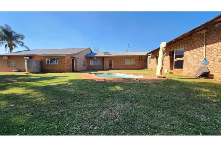 5 Bedroom Property for Sale in Mashishing Mpumalanga