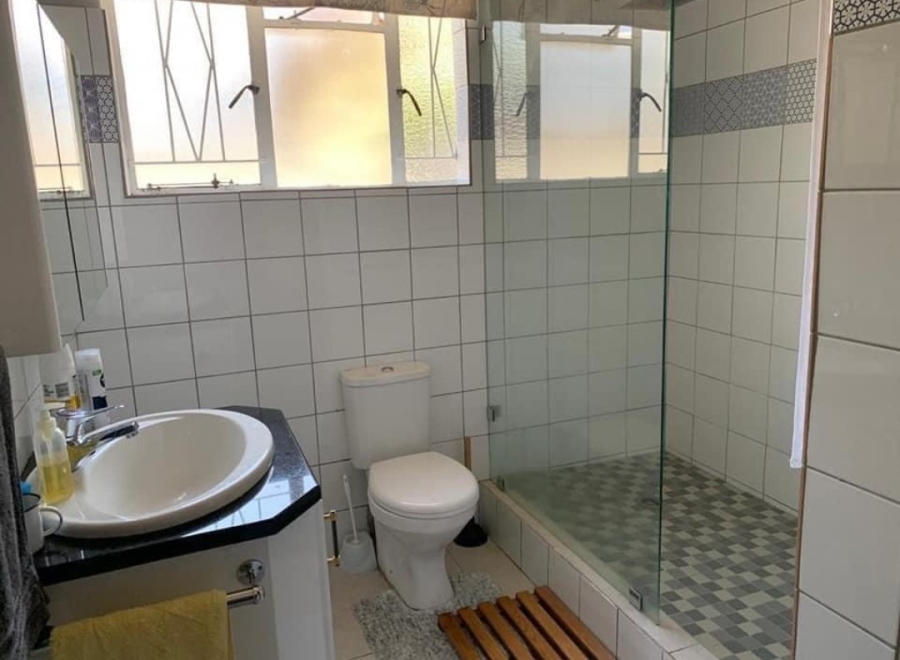 To Let 1 Bedroom Property for Rent in White River Mpumalanga