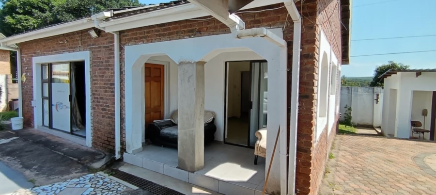 6 Bedroom Property for Sale in White River Ext 18 Mpumalanga