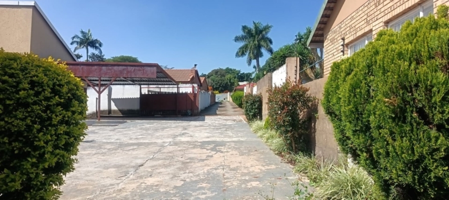 6 Bedroom Property for Sale in White River Ext 18 Mpumalanga
