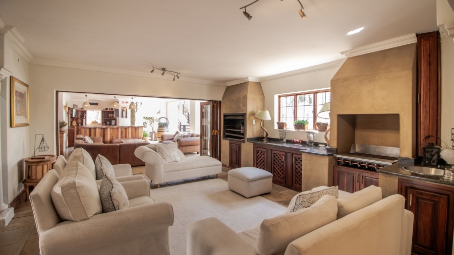 12 Bedroom Property for Sale in White River Ext 1 Mpumalanga