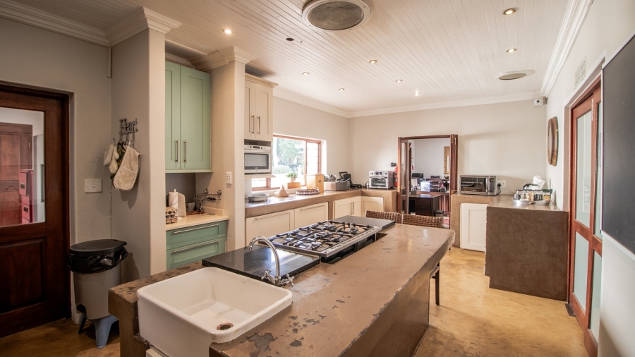 12 Bedroom Property for Sale in White River Ext 1 Mpumalanga