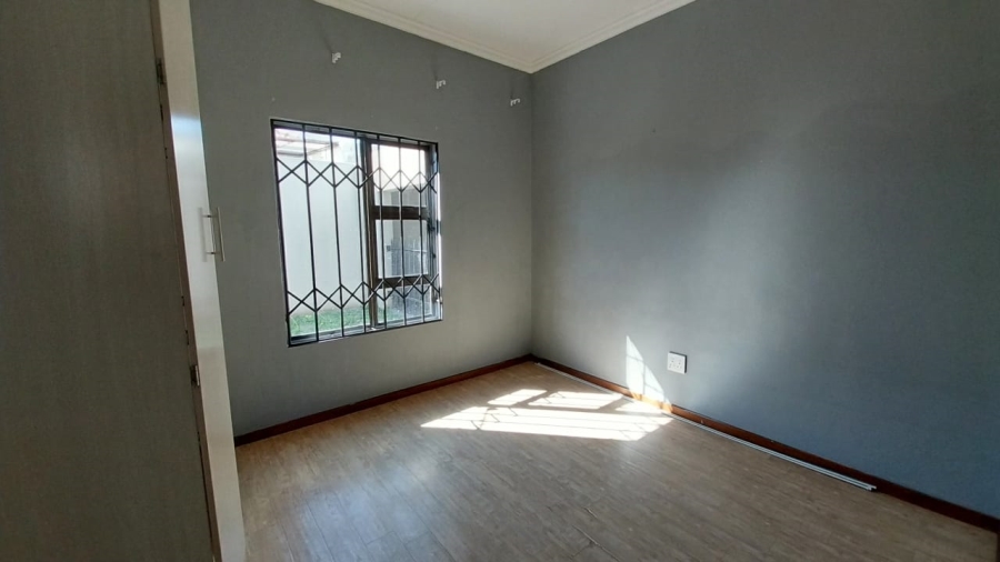 To Let 3 Bedroom Property for Rent in Terra Nova Mpumalanga