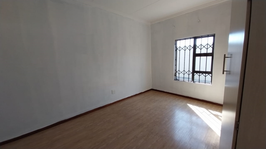To Let 3 Bedroom Property for Rent in Terra Nova Mpumalanga