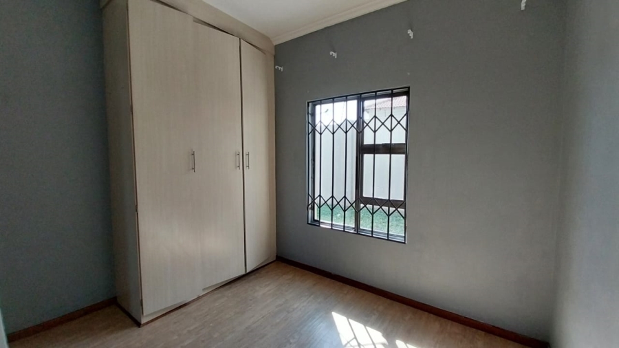 To Let 3 Bedroom Property for Rent in Terra Nova Mpumalanga