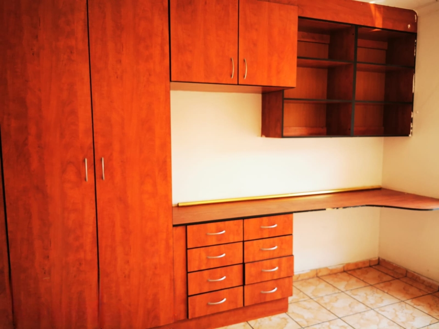 5 Bedroom Property for Sale in Tasbet Park Ext 1 Mpumalanga