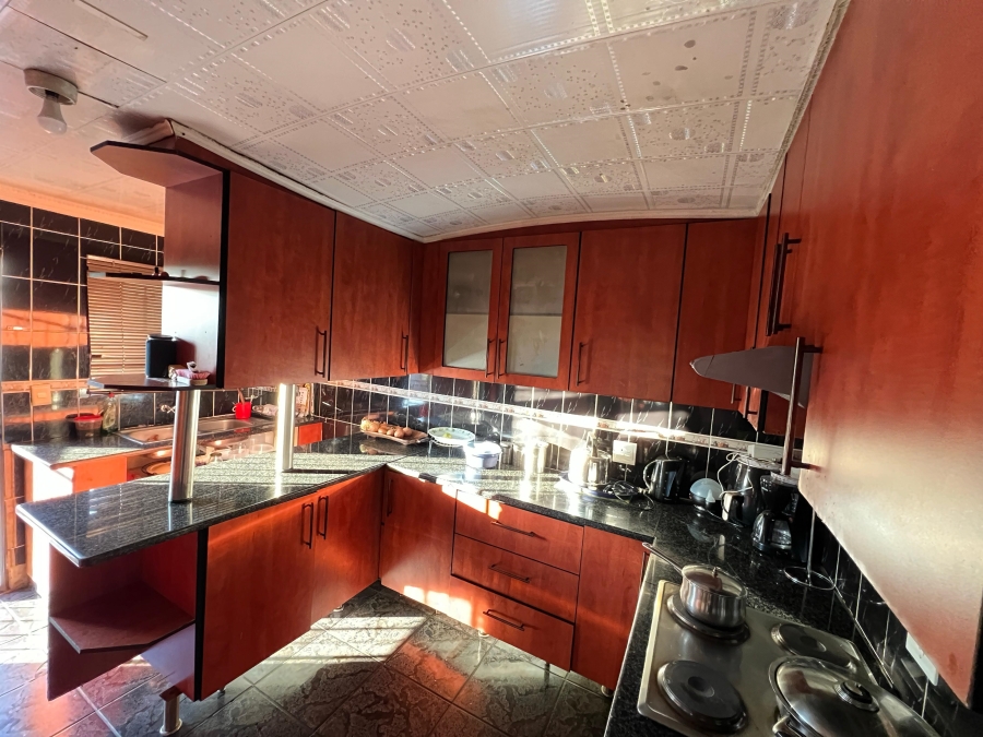4 Bedroom Property for Sale in Stonehenge Mpumalanga