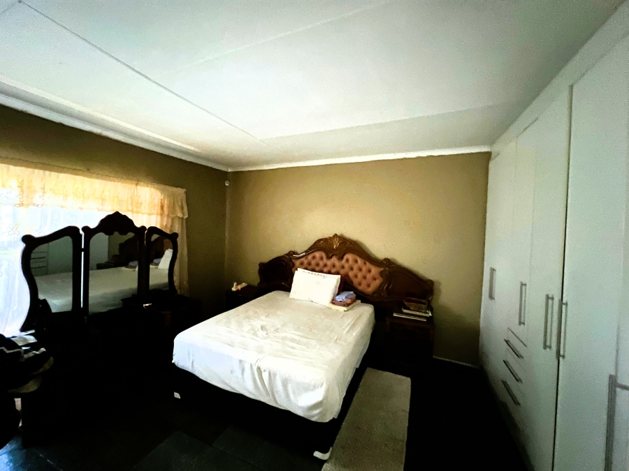4 Bedroom Property for Sale in Stonehenge Mpumalanga