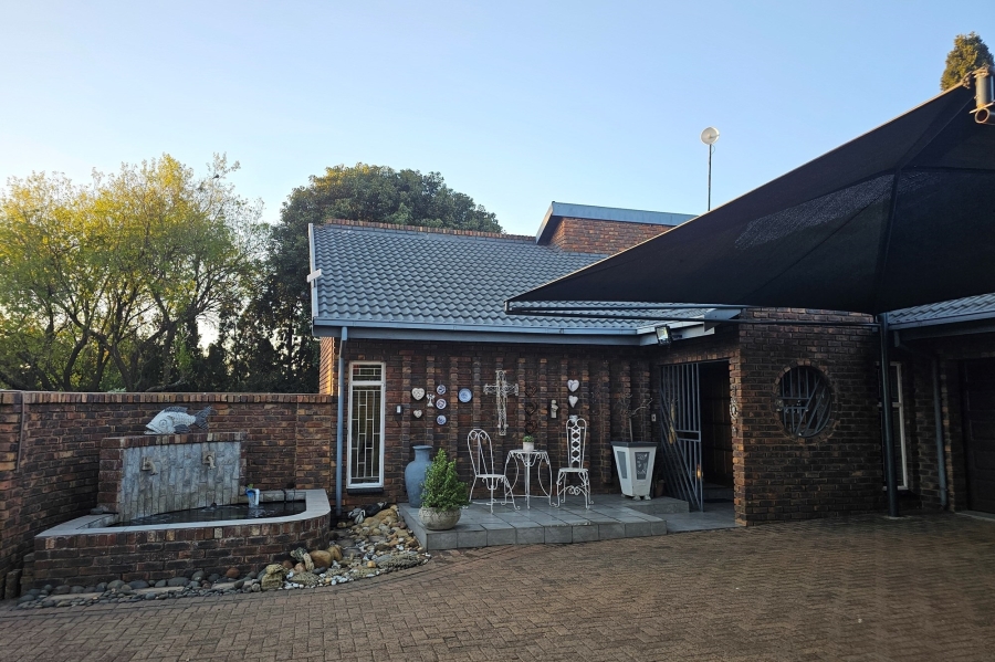 4 Bedroom Property for Sale in Aerorand Mpumalanga