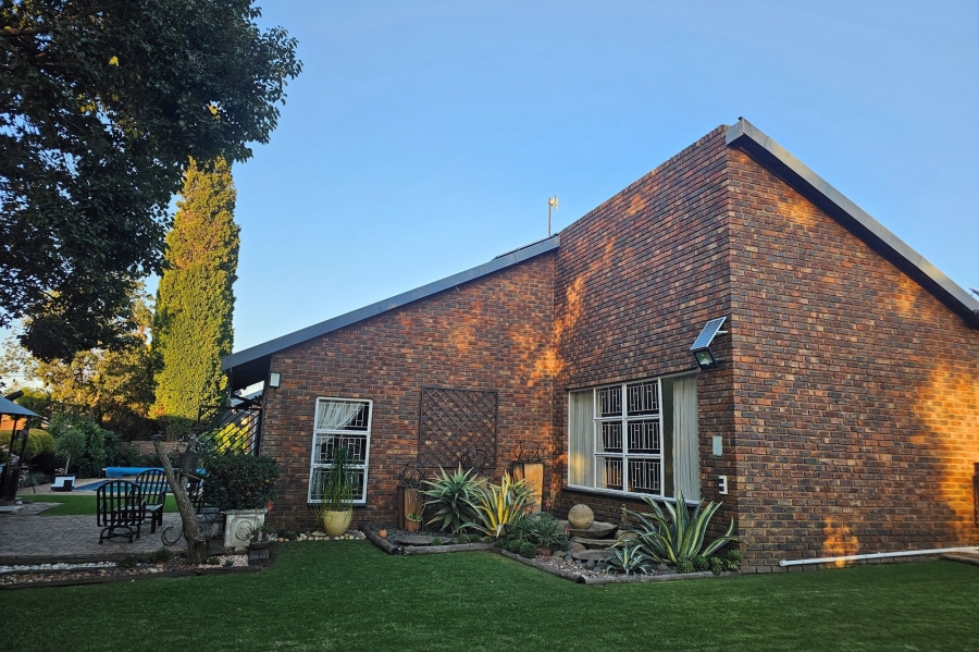 4 Bedroom Property for Sale in Aerorand Mpumalanga