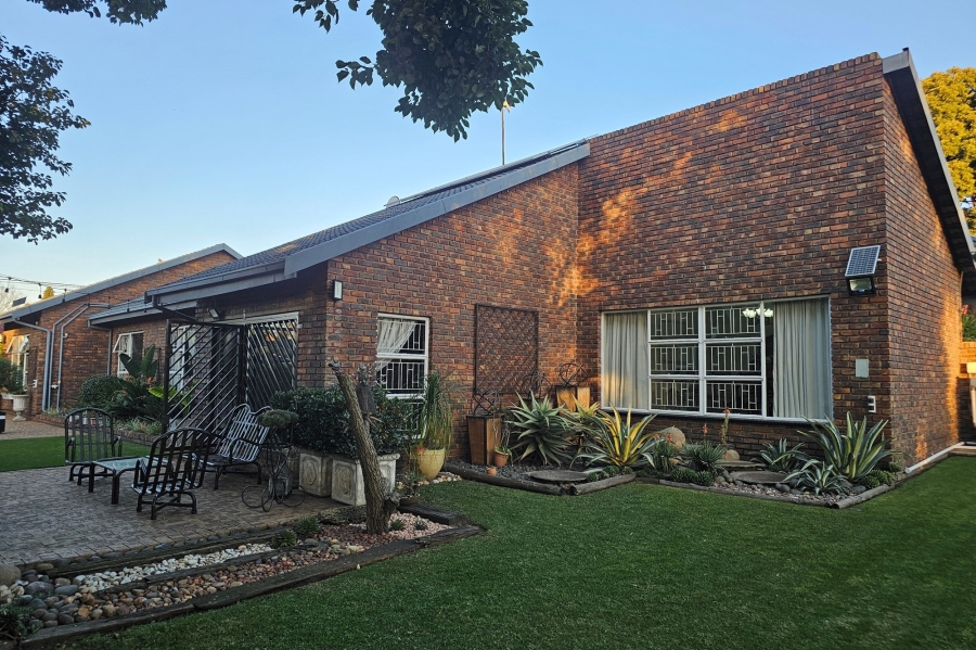 4 Bedroom Property for Sale in Aerorand Mpumalanga