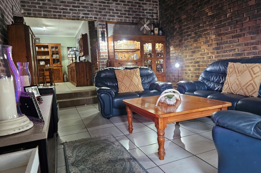 4 Bedroom Property for Sale in Aerorand Mpumalanga