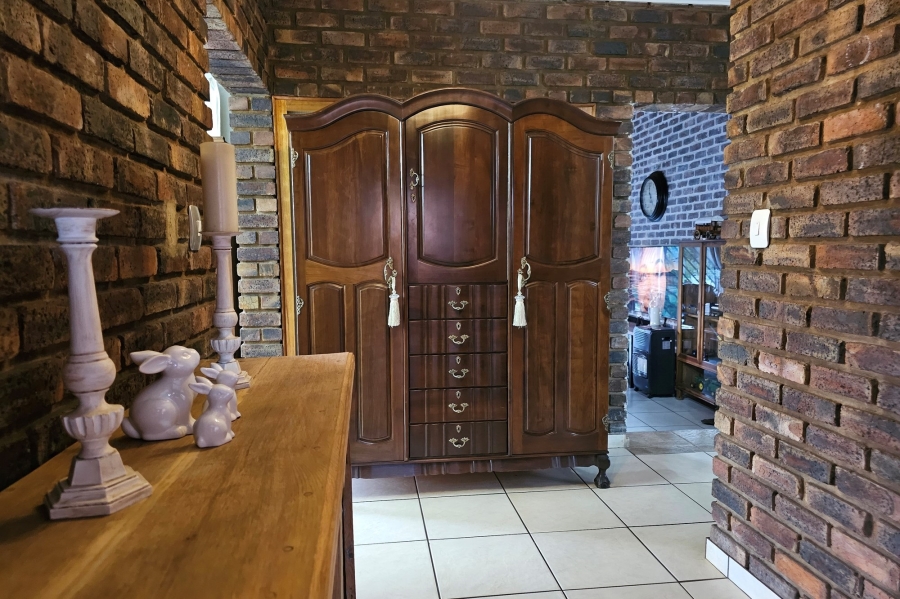 4 Bedroom Property for Sale in Aerorand Mpumalanga