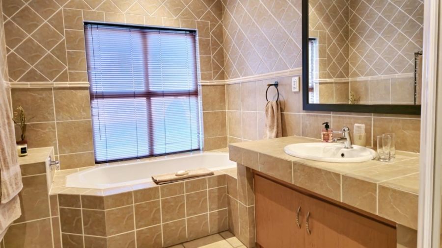 4 Bedroom Property for Sale in eMakhazeni B Mpumalanga
