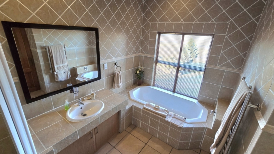 4 Bedroom Property for Sale in eMakhazeni B Mpumalanga