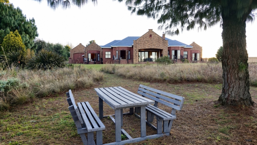 4 Bedroom Property for Sale in eMakhazeni B Mpumalanga