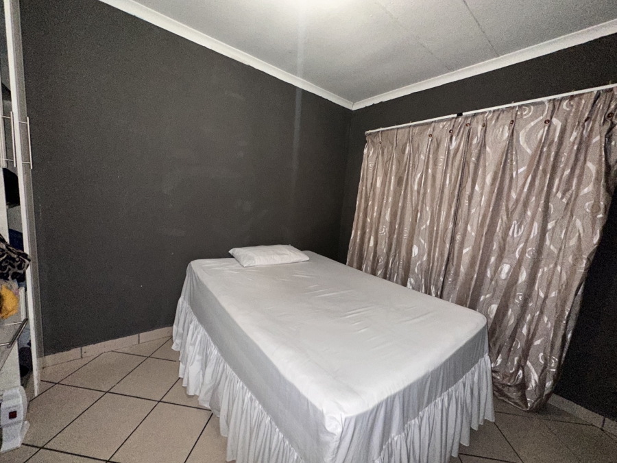 2 Bedroom Property for Sale in Kamagugu Mpumalanga