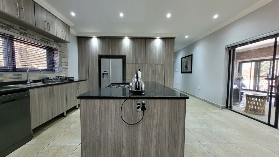 4 Bedroom Property for Sale in Marloth Park Mpumalanga