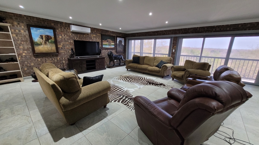 4 Bedroom Property for Sale in Marloth Park Mpumalanga