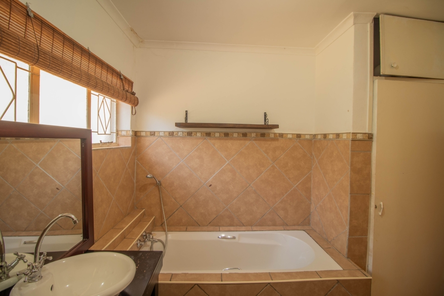 4 Bedroom Property for Sale in Nelspruit Ext 5 Mpumalanga