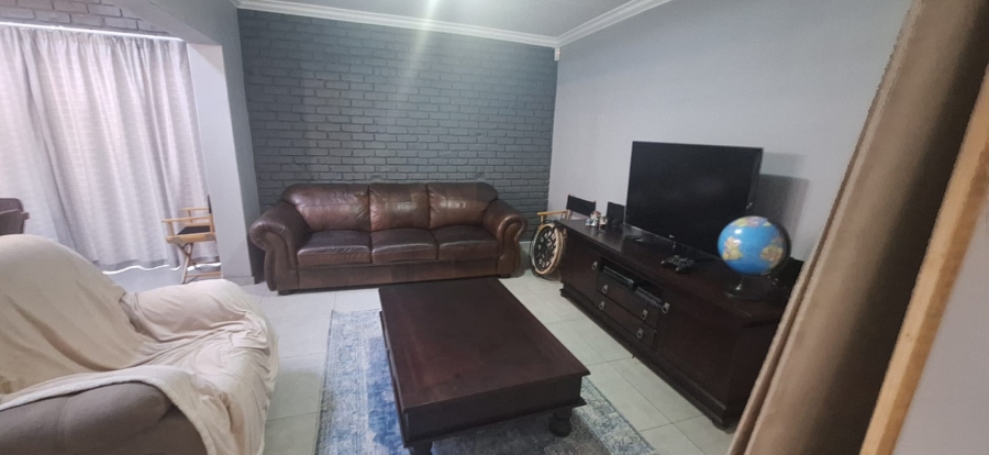 To Let 3 Bedroom Property for Rent in Steiltes Mpumalanga