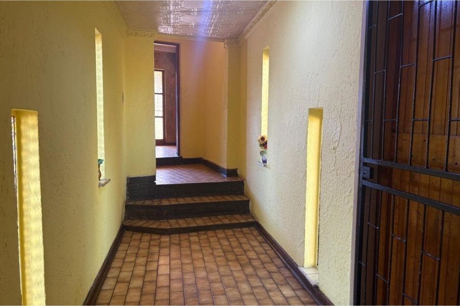 6 Bedroom Property for Sale in Volksrust Mpumalanga