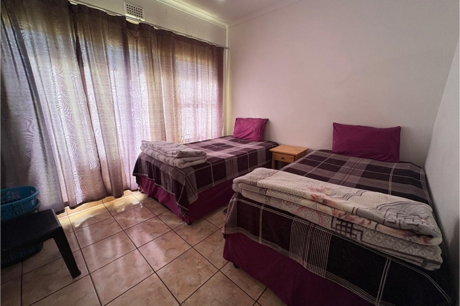 6 Bedroom Property for Sale in Volksrust Mpumalanga