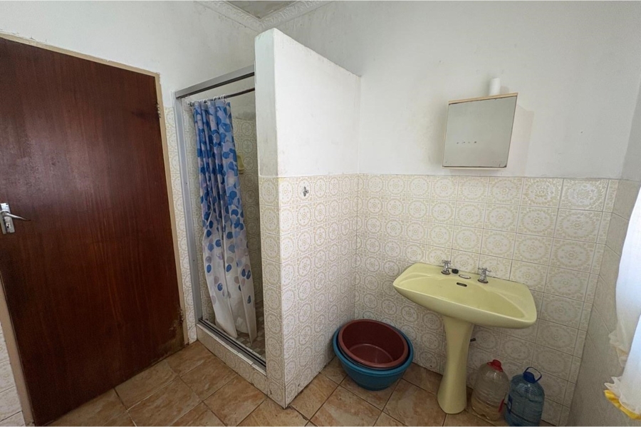 6 Bedroom Property for Sale in Volksrust Mpumalanga