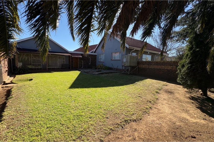 6 Bedroom Property for Sale in Volksrust Mpumalanga