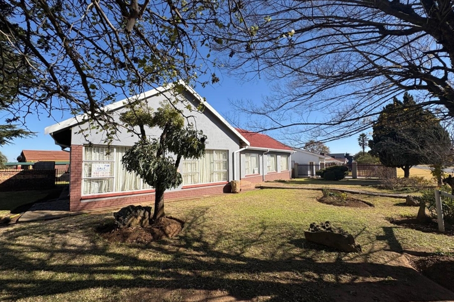 6 Bedroom Property for Sale in Volksrust Mpumalanga