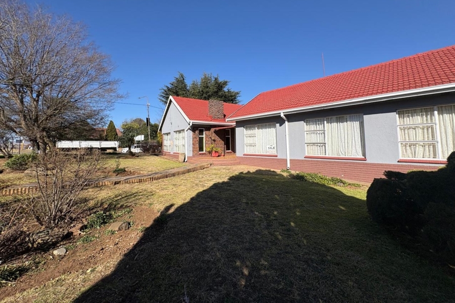 6 Bedroom Property for Sale in Volksrust Mpumalanga