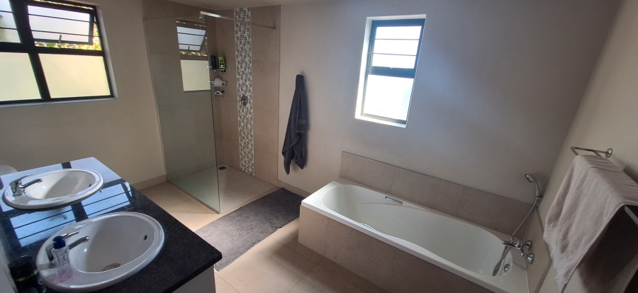 To Let 3 Bedroom Property for Rent in Sonheuwel Mpumalanga