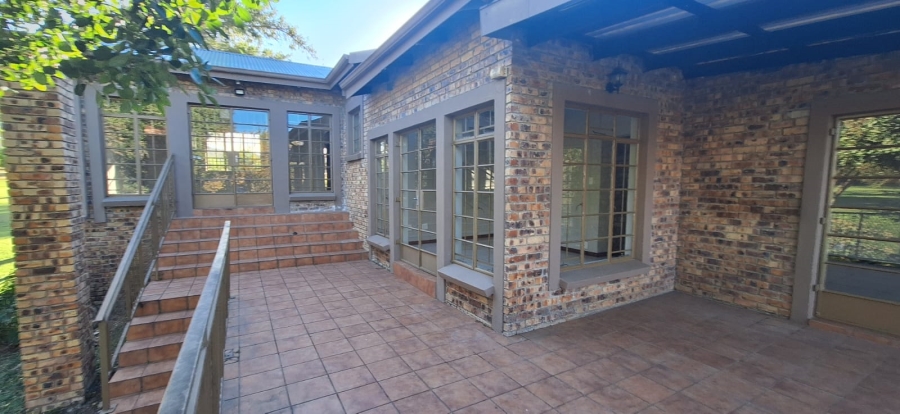 To Let 2 Bedroom Property for Rent in Nelspruit Ext 13 Mpumalanga