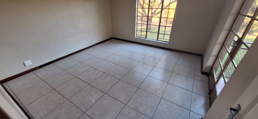 To Let 2 Bedroom Property for Rent in Nelspruit Ext 13 Mpumalanga