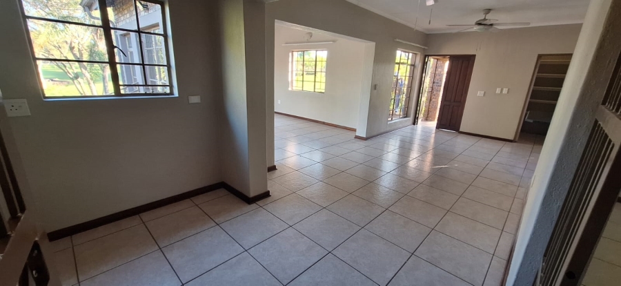 To Let 2 Bedroom Property for Rent in Nelspruit Ext 13 Mpumalanga