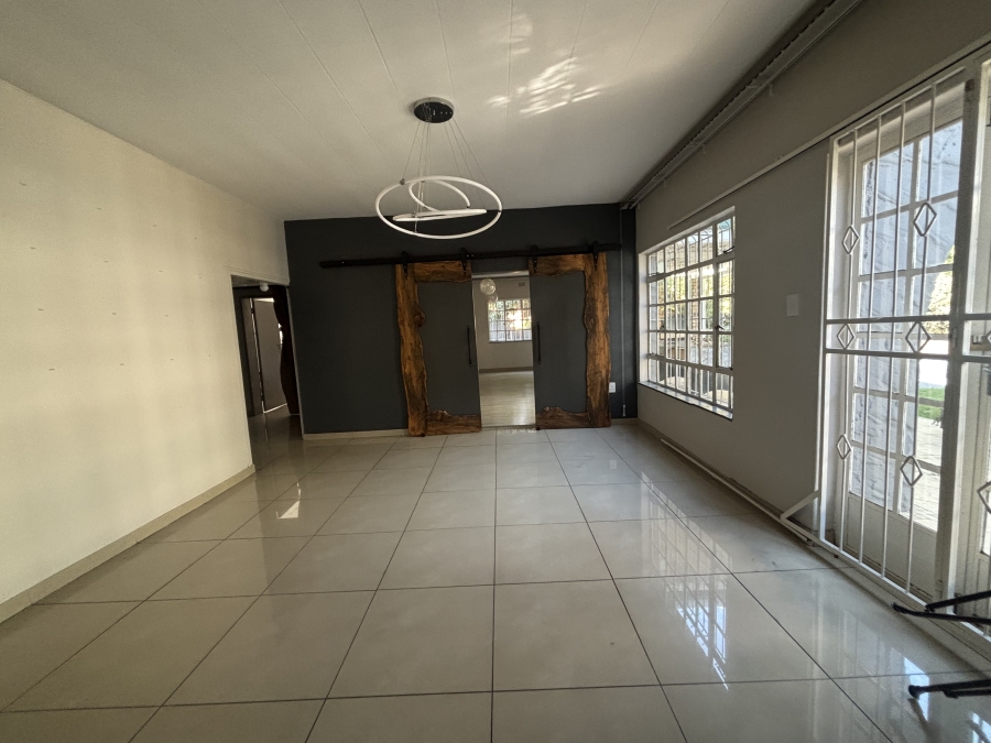 5 Bedroom Property for Sale in Witbank Ext 25 Mpumalanga