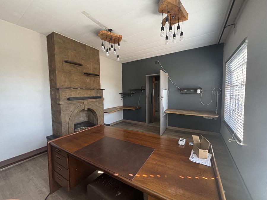 5 Bedroom Property for Sale in Witbank Ext 25 Mpumalanga