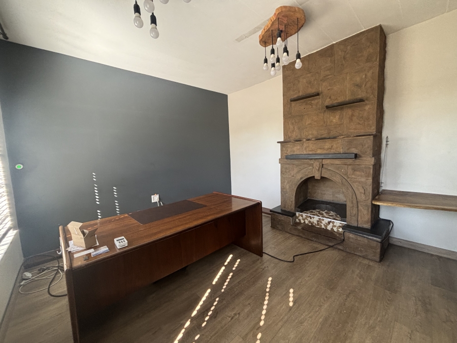 5 Bedroom Property for Sale in Witbank Ext 25 Mpumalanga