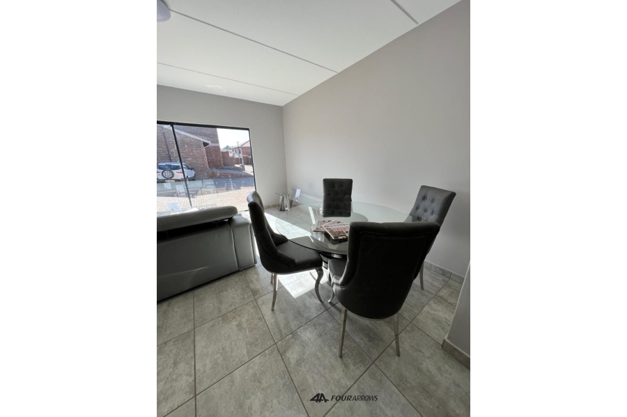 3 Bedroom Property for Sale in Jackaroo Park Mpumalanga