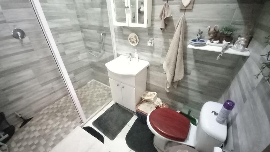 To Let 1 Bedroom Property for Rent in Terra Nova Mpumalanga